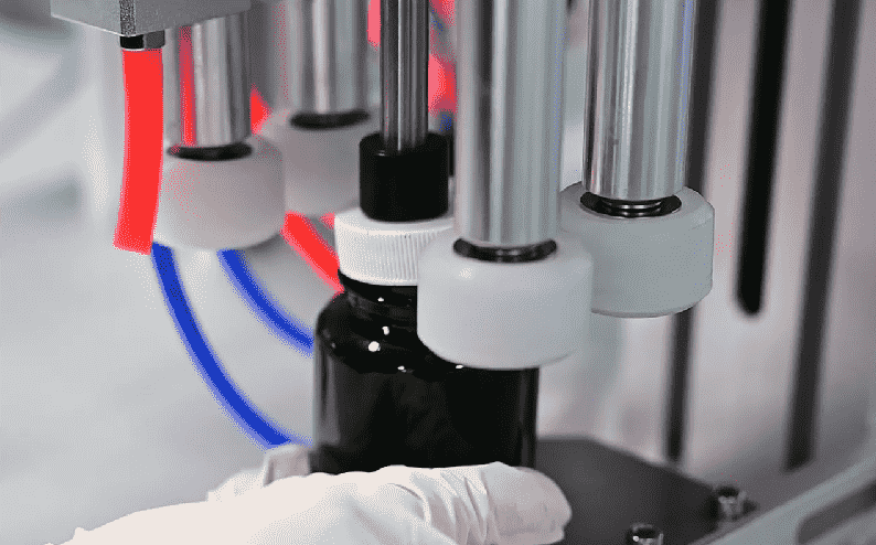 semi automatic capping machine step3